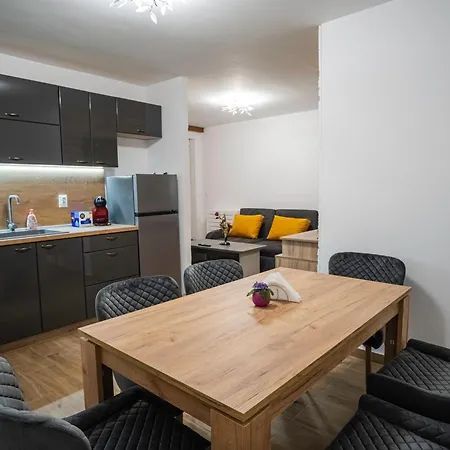 Appartement Riverside 3 *